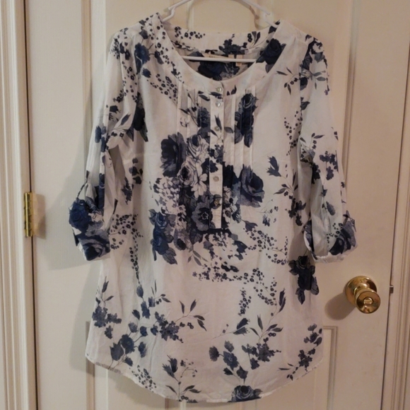 Soft Surroundings Tops - Soft Surroundings Blue and White Floral Top NWT